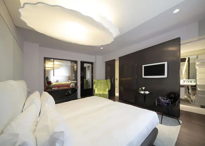 Palazzo Matteotti, The Dedica Anthology, Autograph Collection 5* Milano